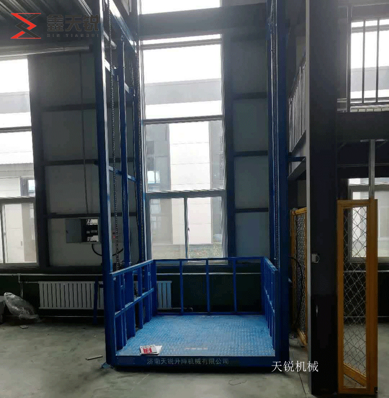 平凉导轨式升降机验收合格